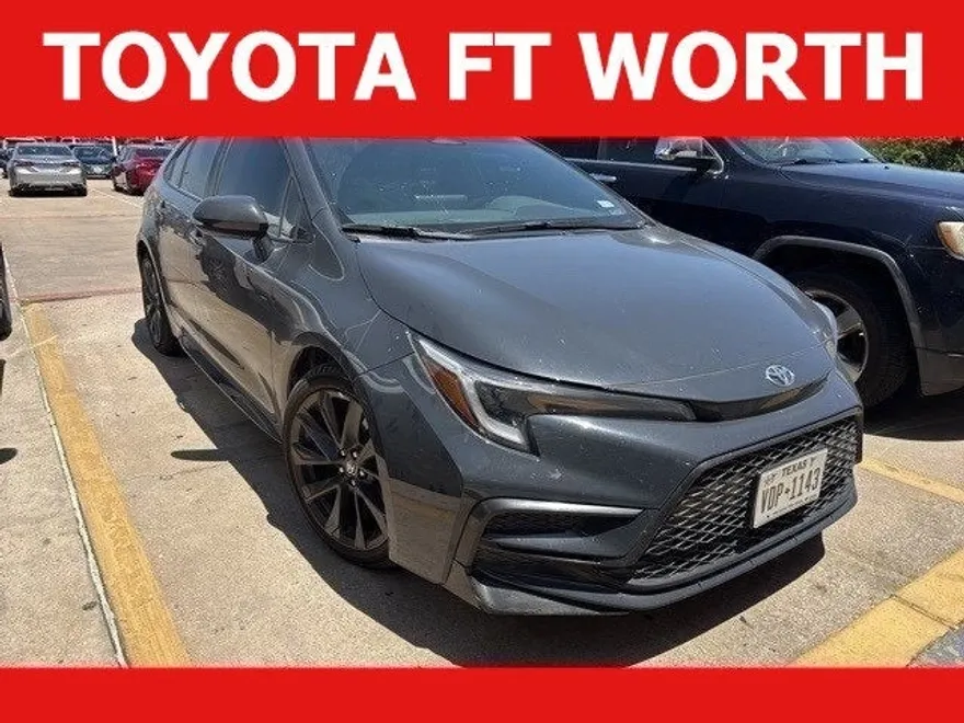 2024 Toyota Corolla SE photo 1