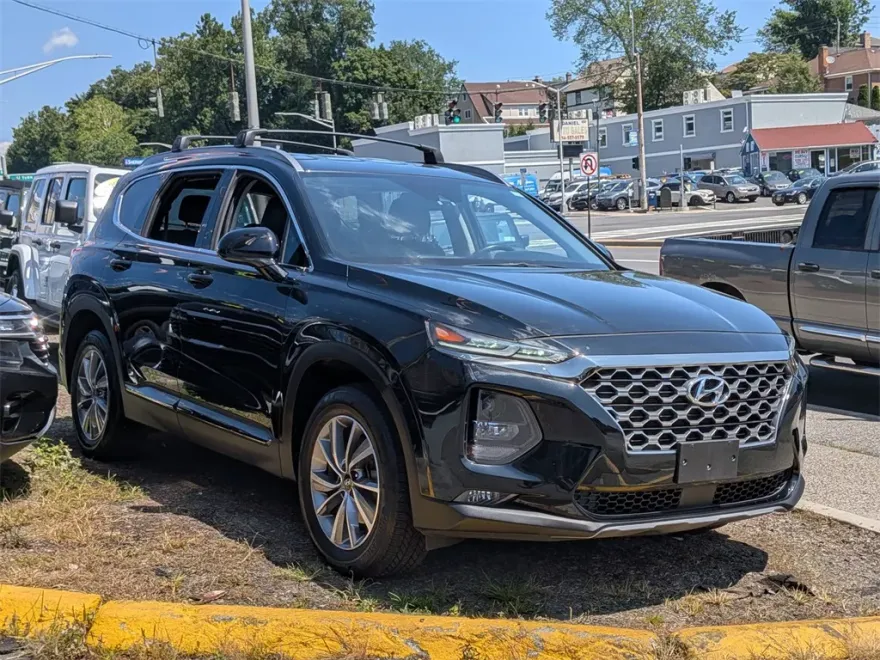 2019 Hyundai Santa Fe SEL photo 1