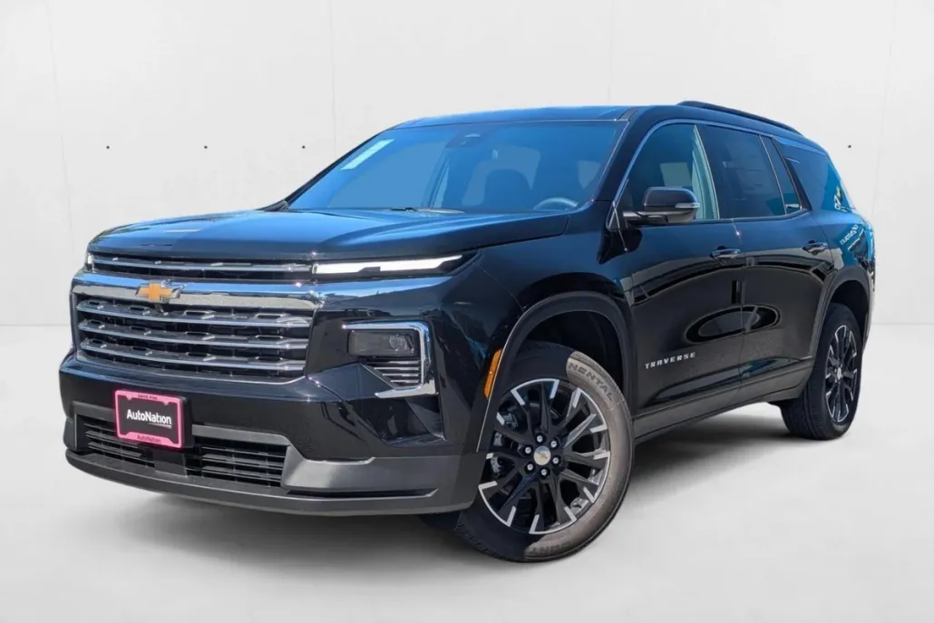 2026 Chevrolet Traverse photo 1