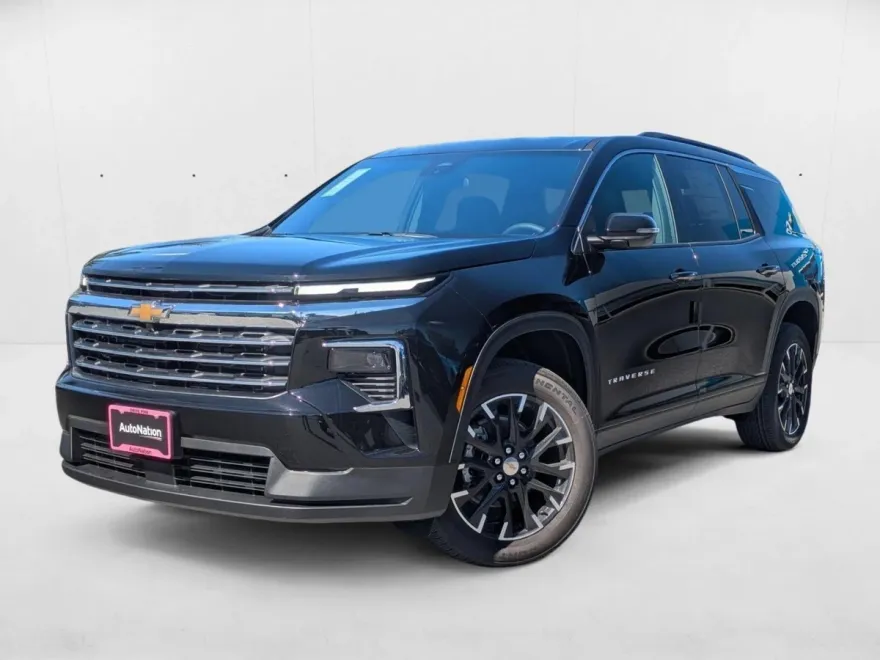 2026 Chevrolet Traverse photo 1