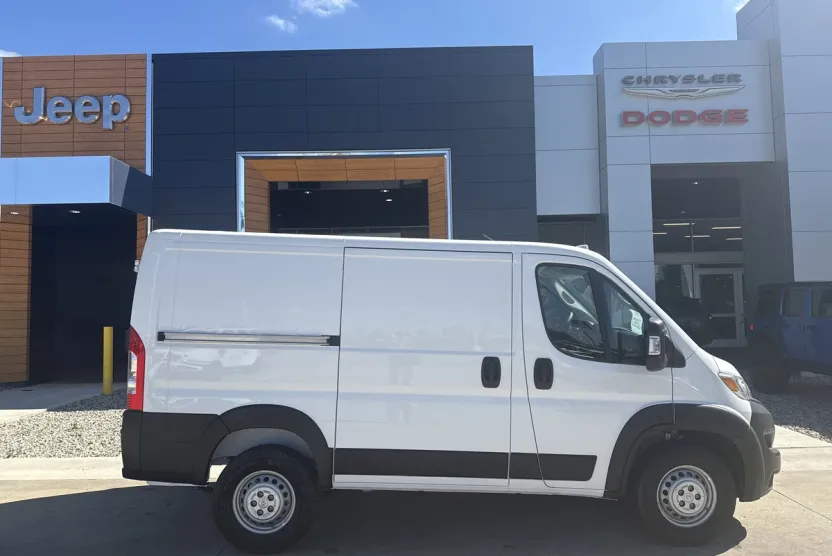 2025 Ram ProMaster 1500 Tradesman photo 1