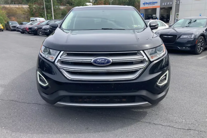 2017 Ford Edge SEL photo 1