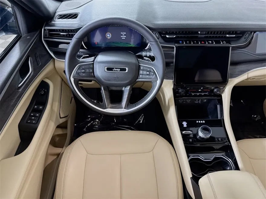 2023 Jeep Cherokee 4xe photo 1