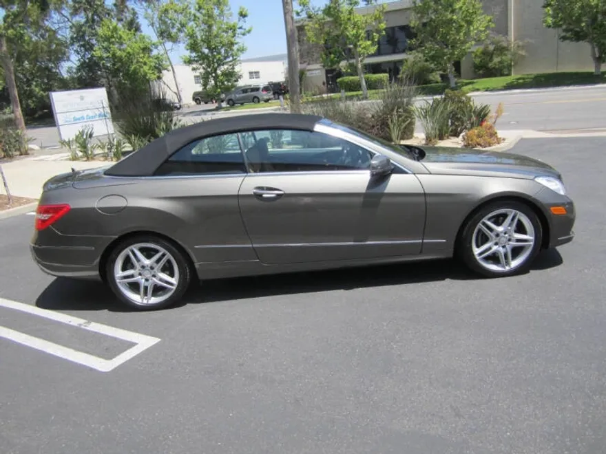 2013 Mercedes Benz E 350 Cabriolet photo 1