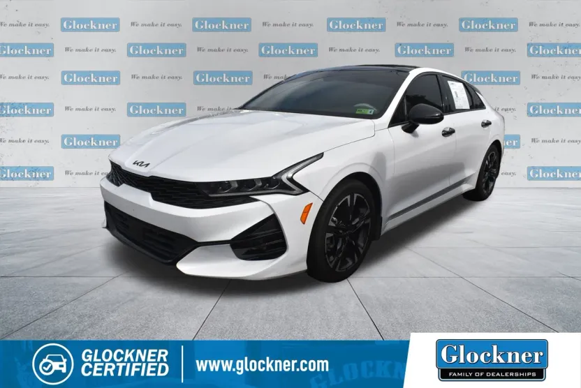 2022 Kia K5 GT-Line photo 1