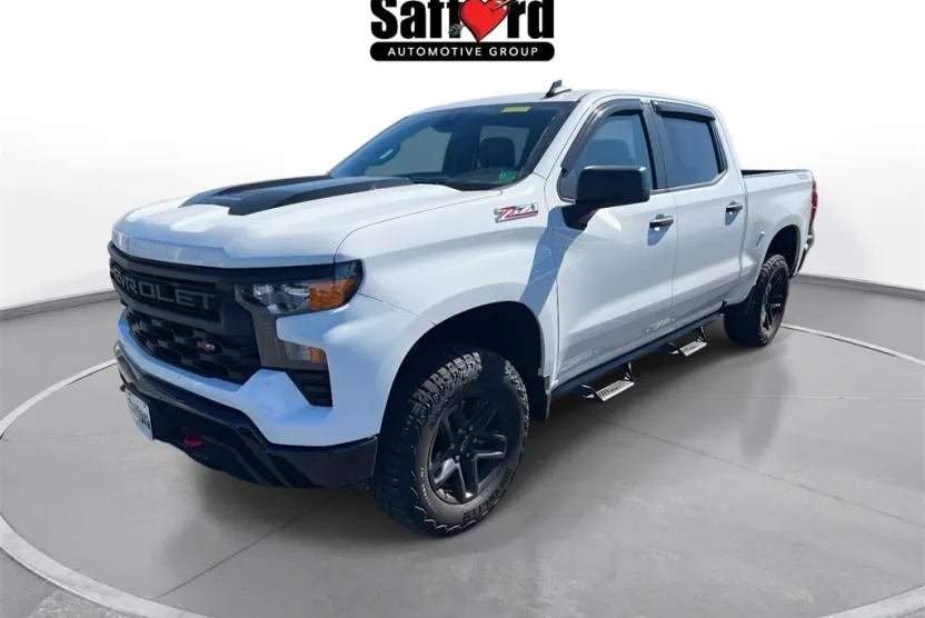 2024 Chevrolet Silverado 1500 Custom Trail Boss photo 1