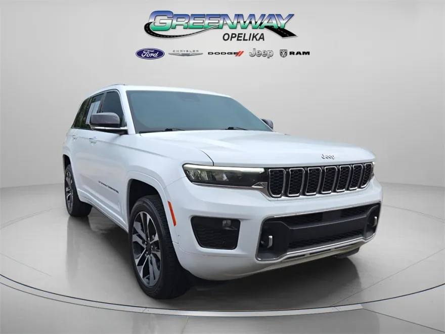 2022 Jeep Grand Cherokee Overland photo 1