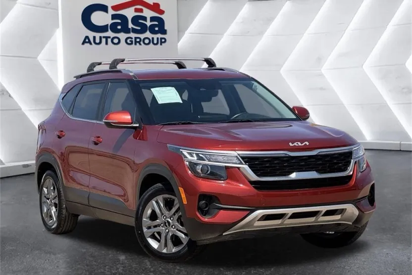 2022 Kia Seltos S photo 1
