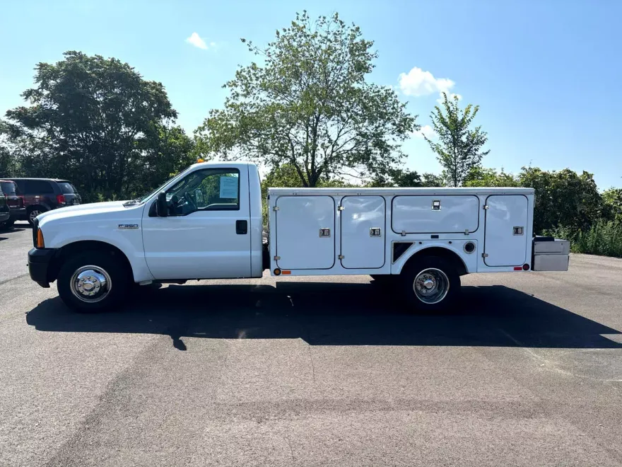 2006 Ford F-350 XL photo 1