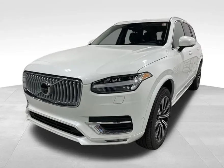2025 Volvo XC90 Plus photo 1