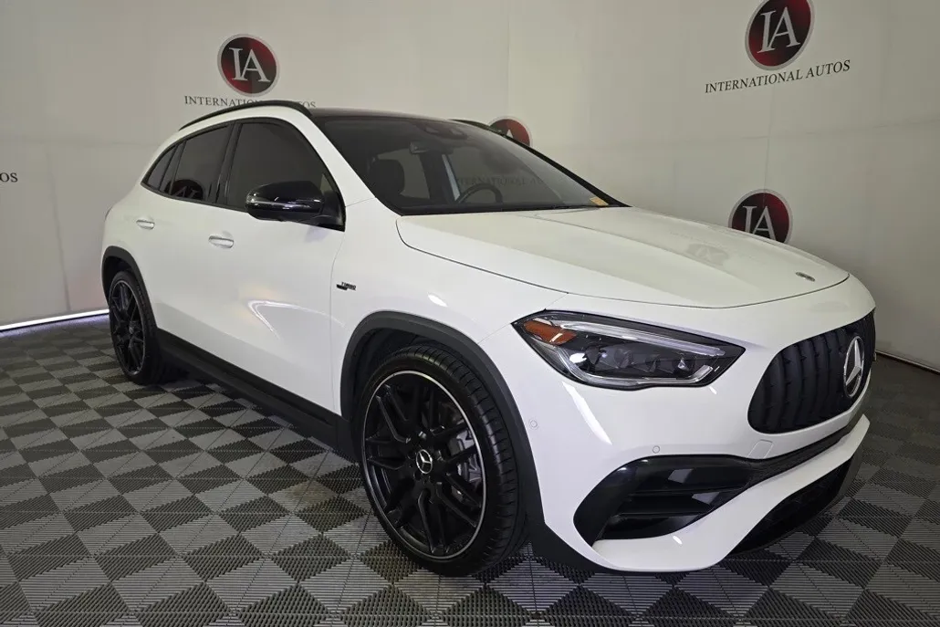 2022 Mercedes Benz GLA AMG 45 photo 1