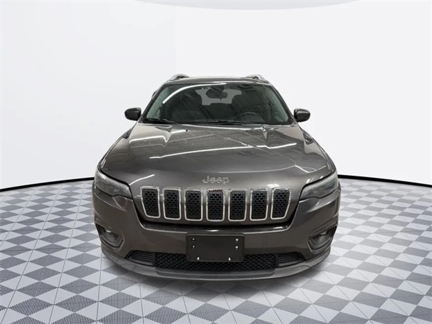 2019 Jeep Cherokee Latitude photo 1