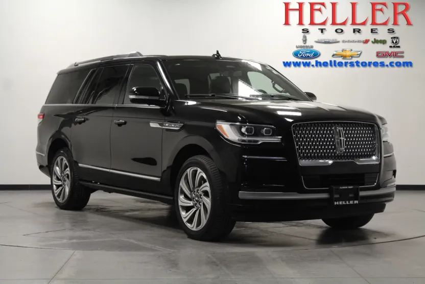 2023 Lincoln Navigator L Reserve photo 1