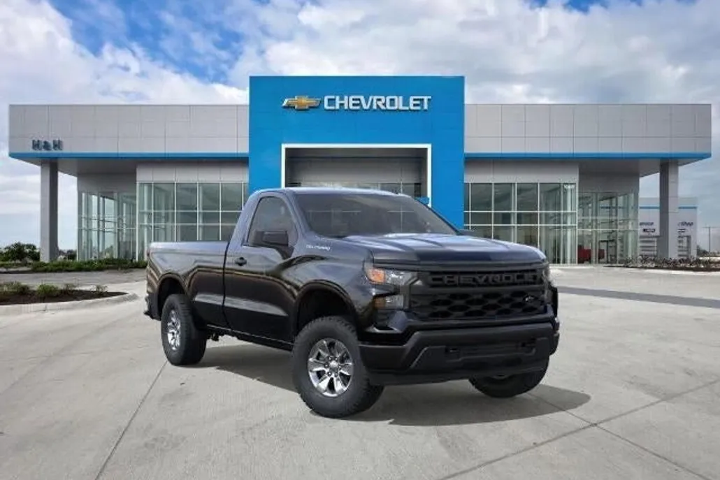 2026 Chevrolet Silverado 1500 photo 1