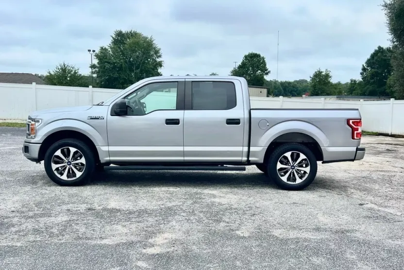 2020 Ford F-150 XL photo 1