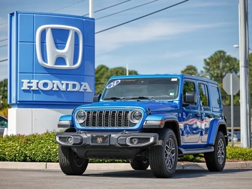 2024 Jeep Wrangler Sahara photo 1