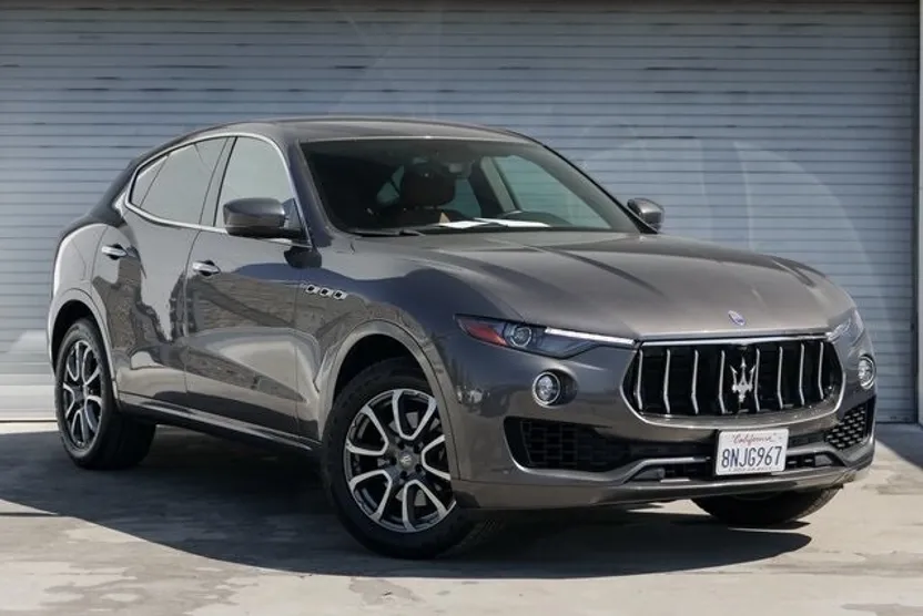 2019 Maserati Levante Base photo 1