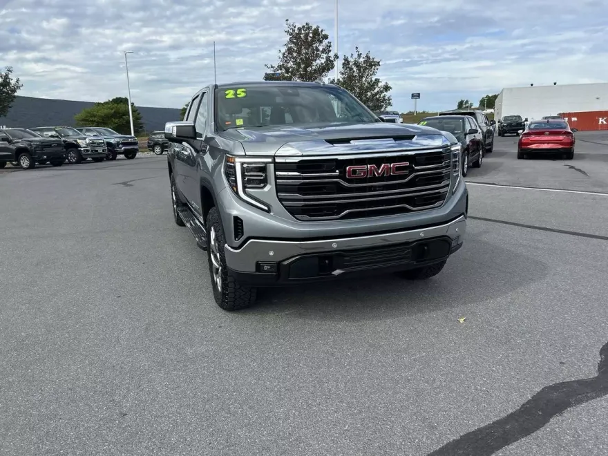 2025 Gmc Sierra 1500 SLT photo 1