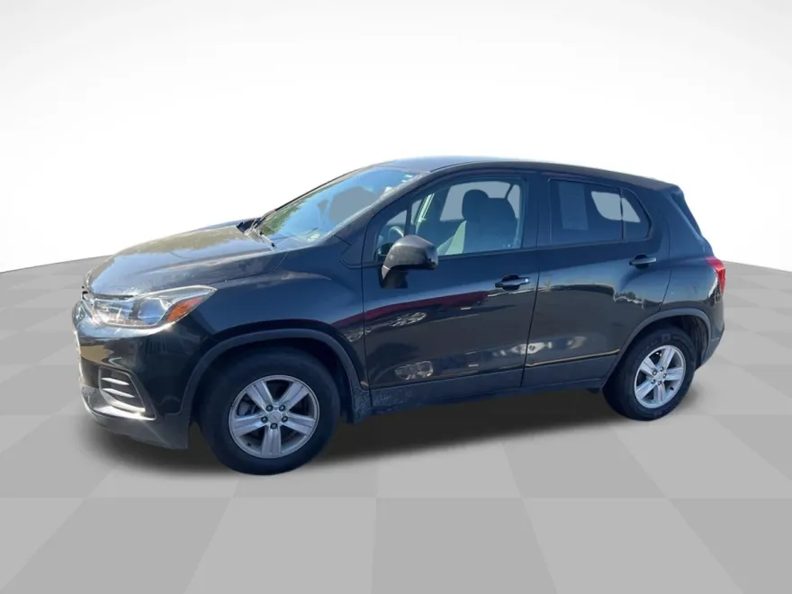 2020 Chevrolet Trax LS photo 1