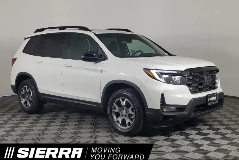 2023 Honda Passport TrailSport photo 1