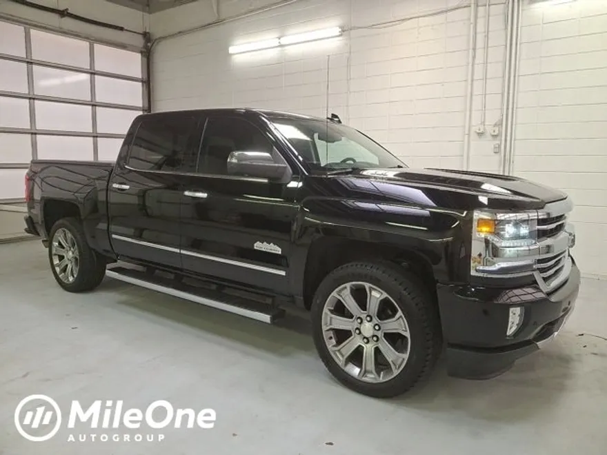 2018 Chevrolet Silverado 1500 High Country photo 1