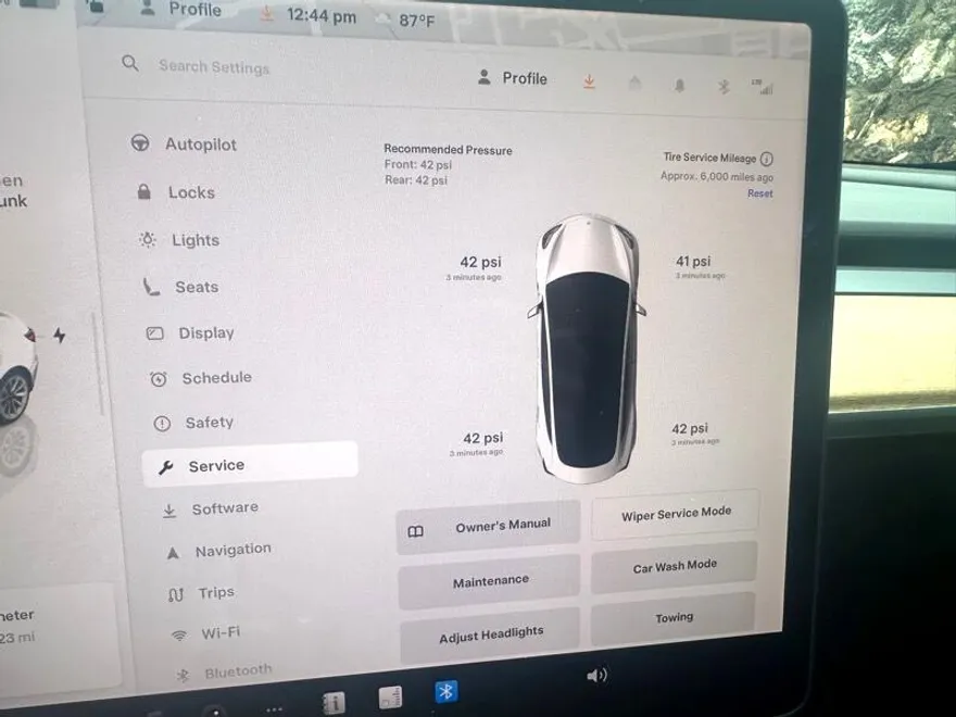 2022 Tesla Model 3 Long Range photo 38