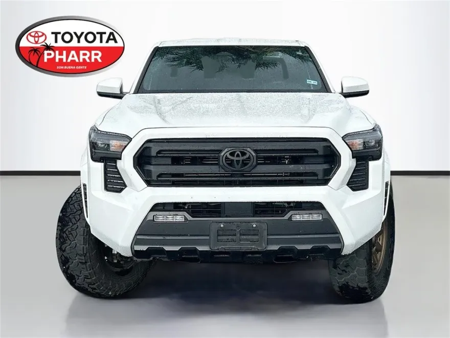 2024 Toyota Tacoma SR5 photo 1