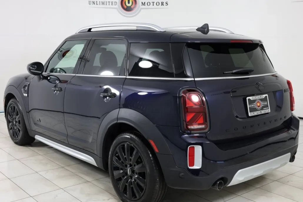 2023 Mini Countryman S Iconic photo 1