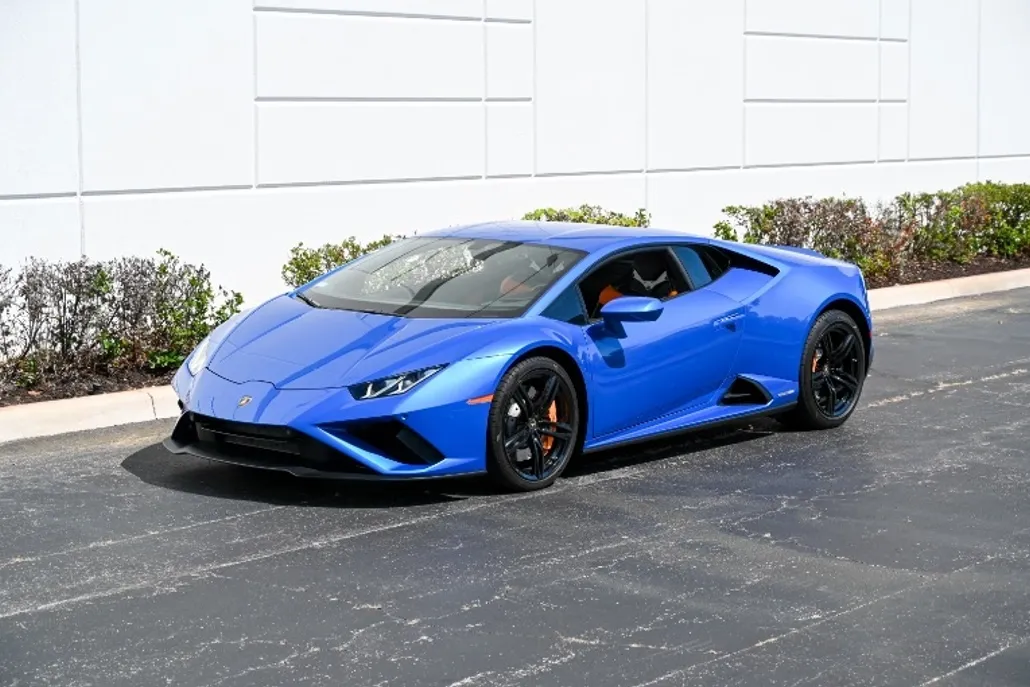 2020 Lamborghini Aventador SVJ Roadster photo 1
