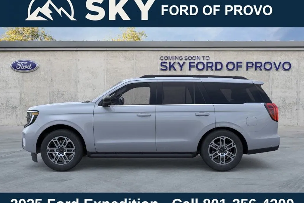 2025 Ford Expedition photo 1