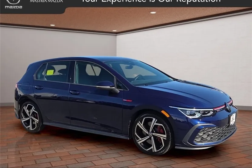 2024 Volkswagen Golf GTI SE photo 1