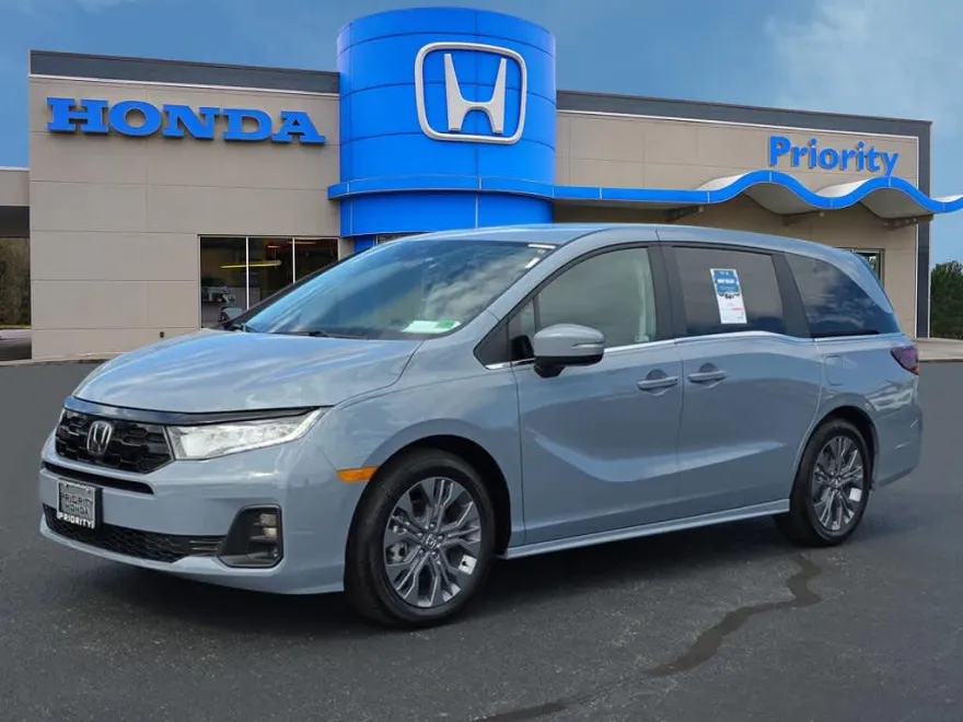 2025 Honda Odyssey Touring photo 1