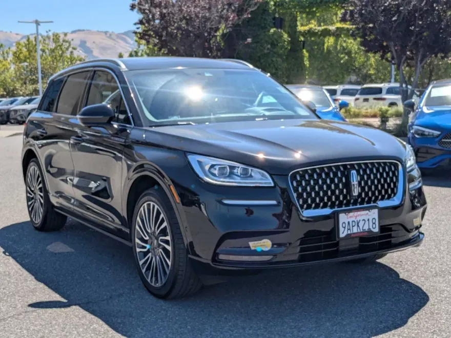 2022 Lincoln Corsair Grand Touring photo 1