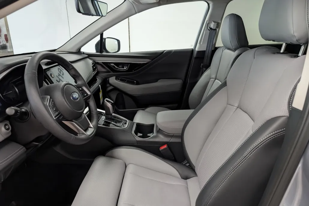 2025 Subaru Outback Limited photo 1