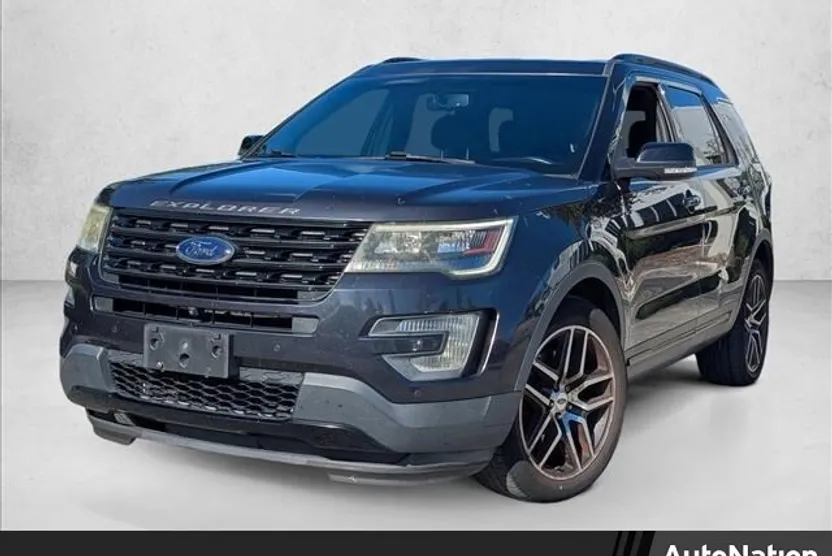 2017 Ford Explorer Sport photo 1