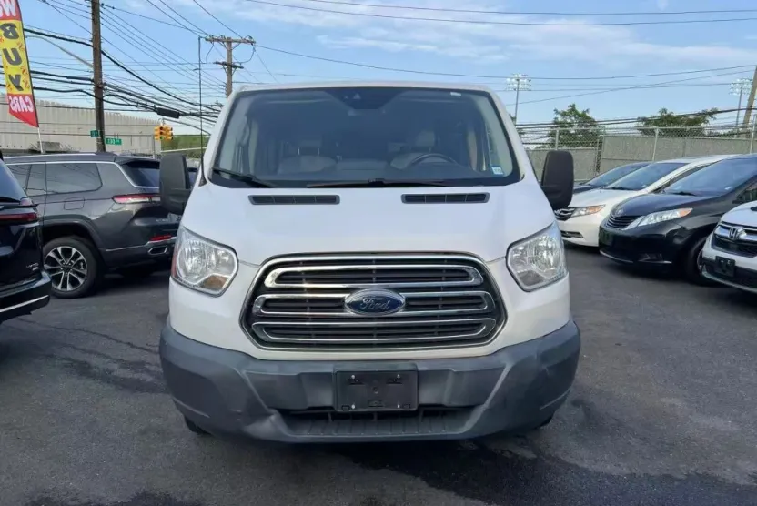 2017 Ford Transit XLT Van photo 1
