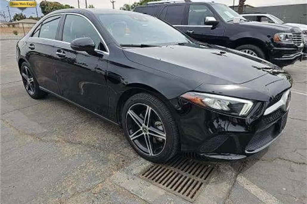 2019 Mercedes Benz A 220 photo 1