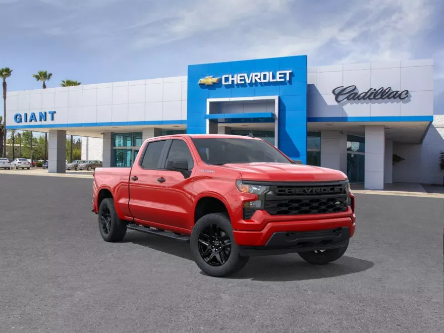 2025 Chevrolet Silverado 1500 Custom photo 1