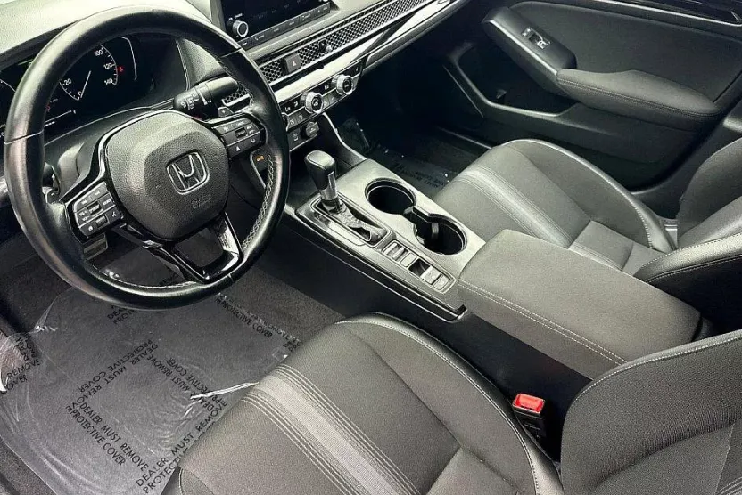 2025 Honda Civic Sport Touring photo 1