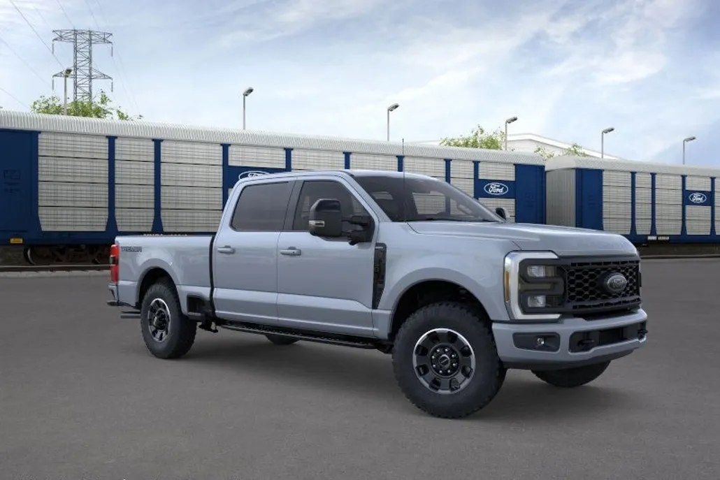 2025 Ford F-250 photo 1