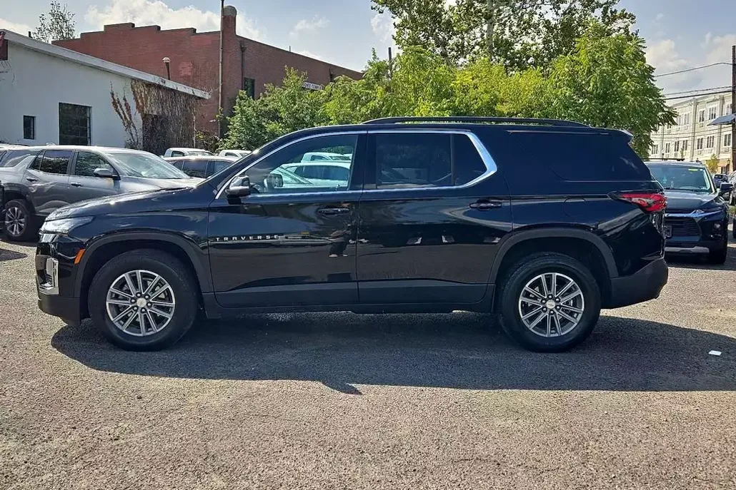 2023 Chevrolet Traverse Cloth photo 1