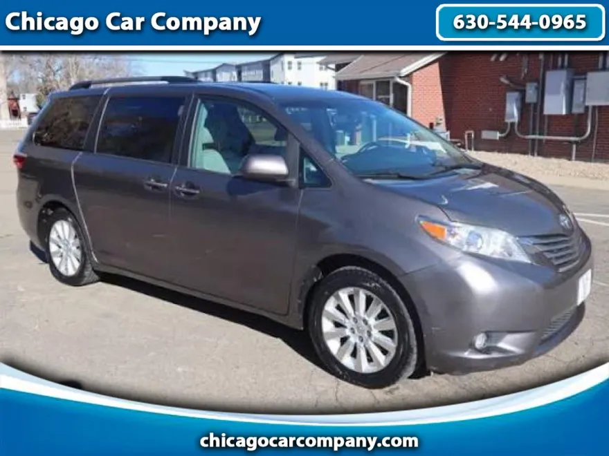 2015 Toyota Sienna XLE Premium photo 1