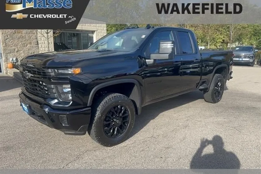 2026 Chevrolet Silverado 2500HD Custom photo 1