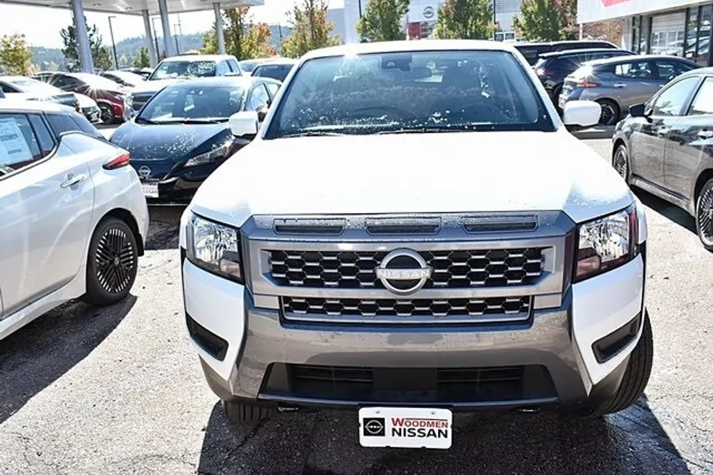 2025 Nissan Frontier SV photo 1