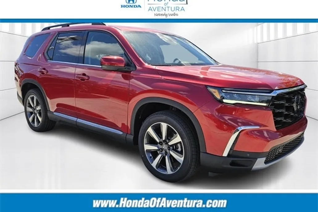 2025 Honda Pilot Touring photo 1