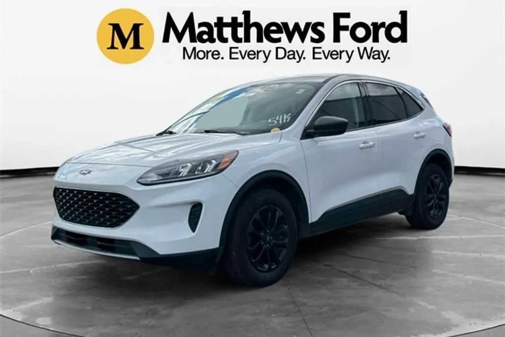 2022 Ford Escape SE photo 1