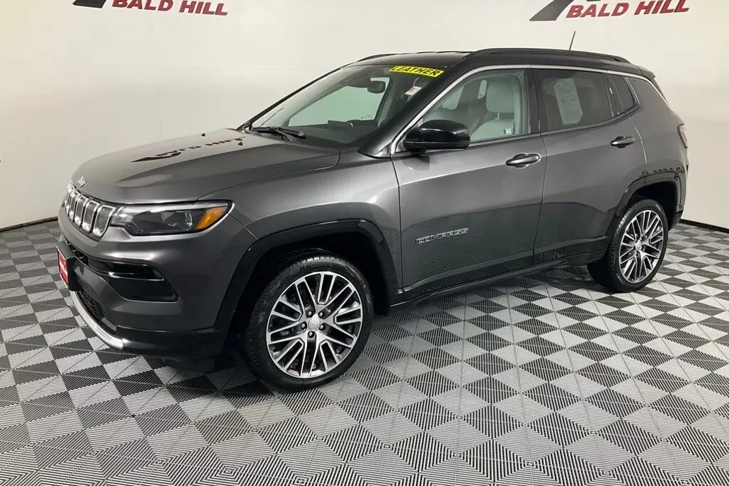 2022 Jeep Compass Limited photo 1