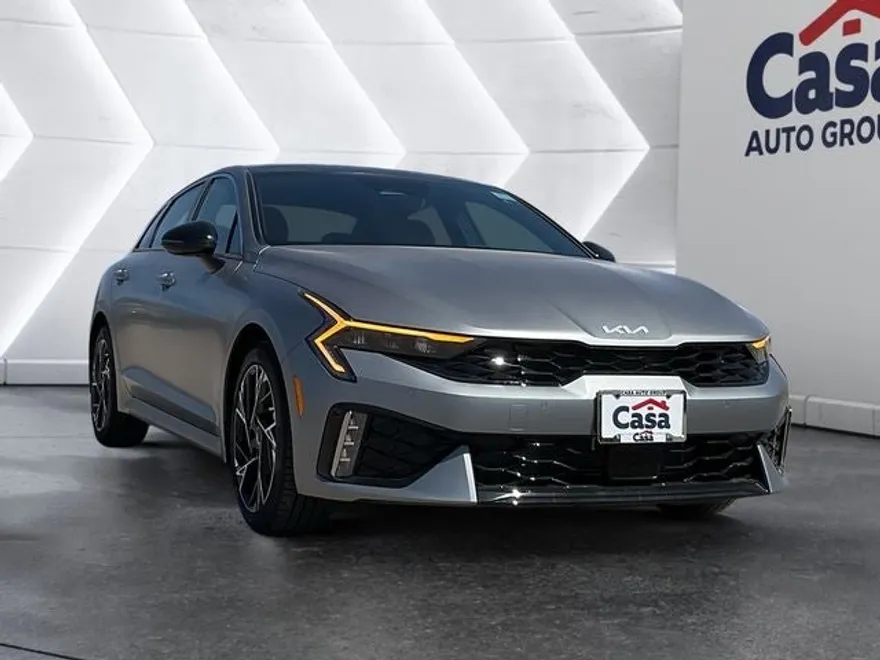 2026 Kia K5 GT-Line photo 1