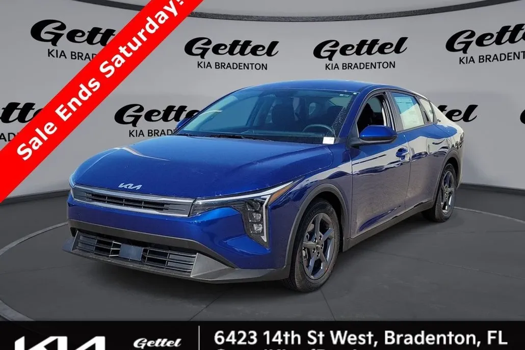 2025 Kia K4 LXS photo 1