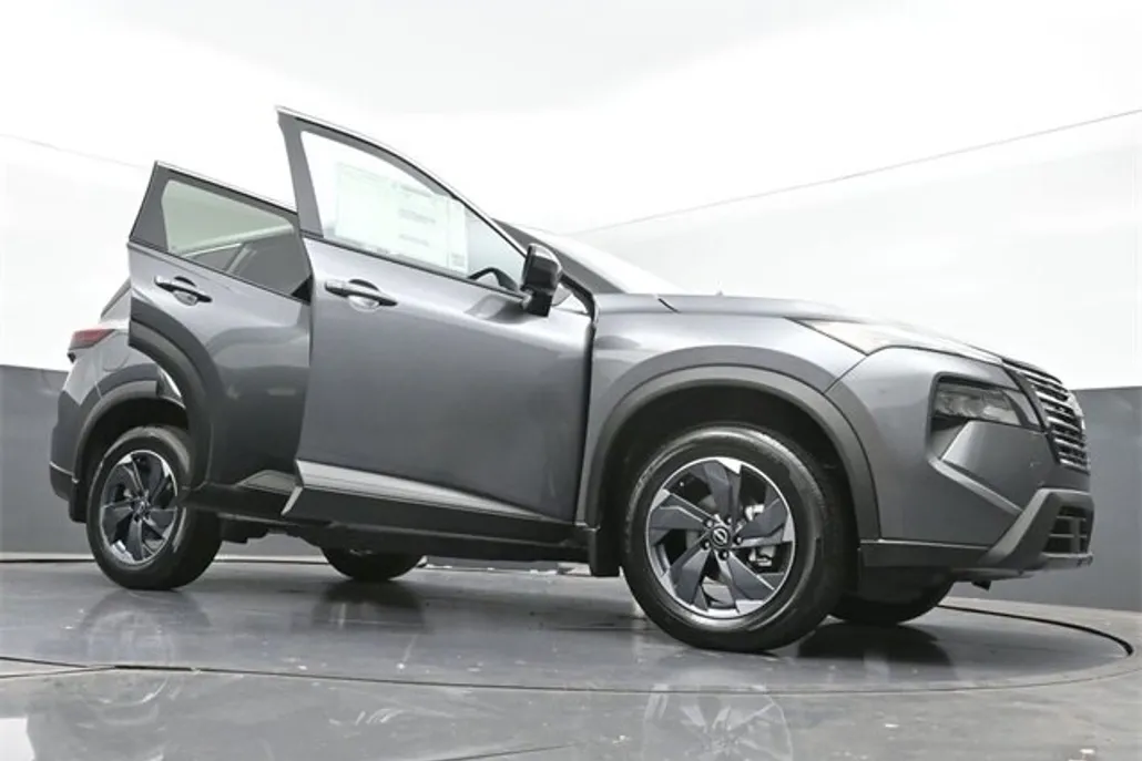 2026 Nissan Rogue SV photo 1